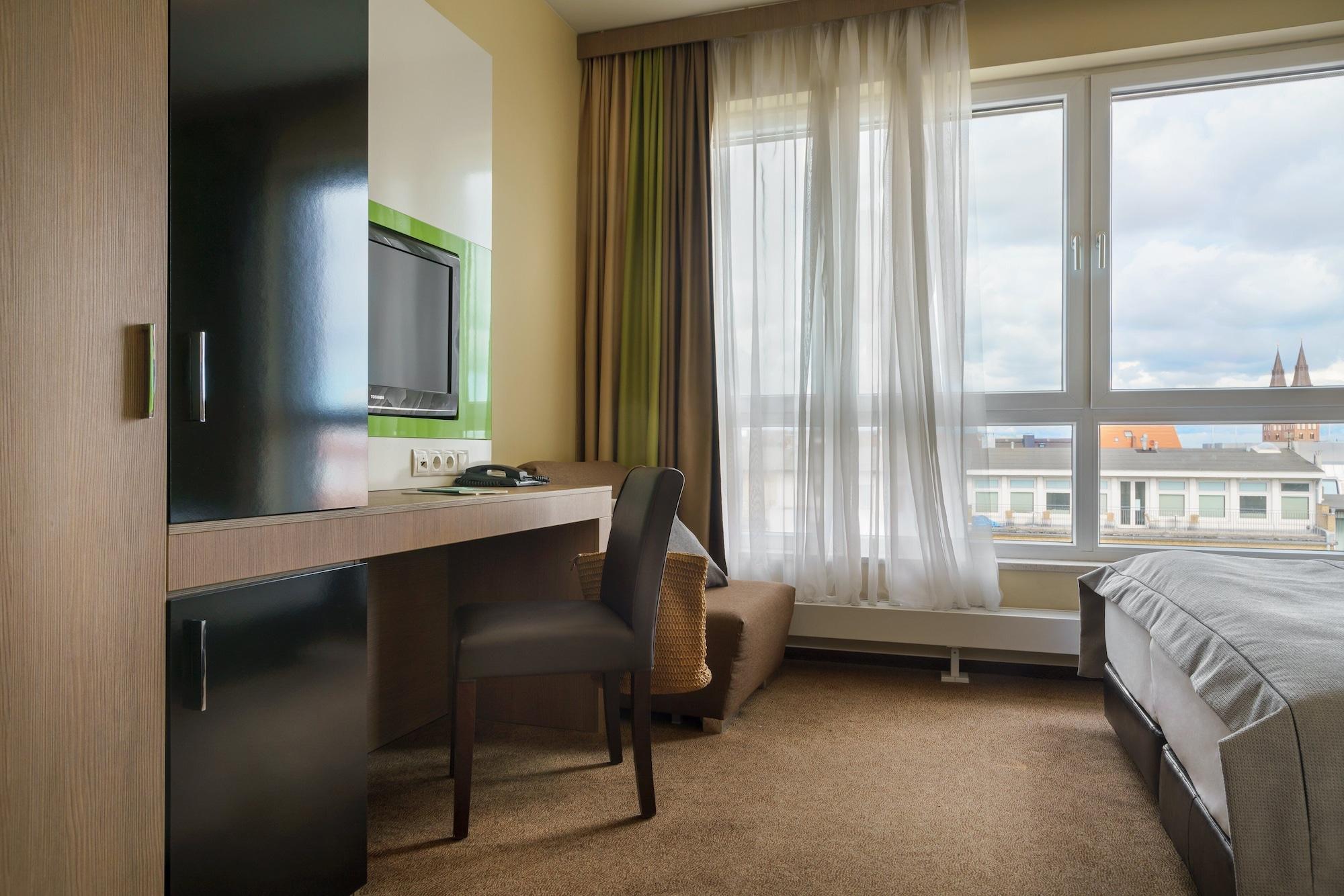 - The Niu, Fusion St. Georg By Ihg Hamburgo