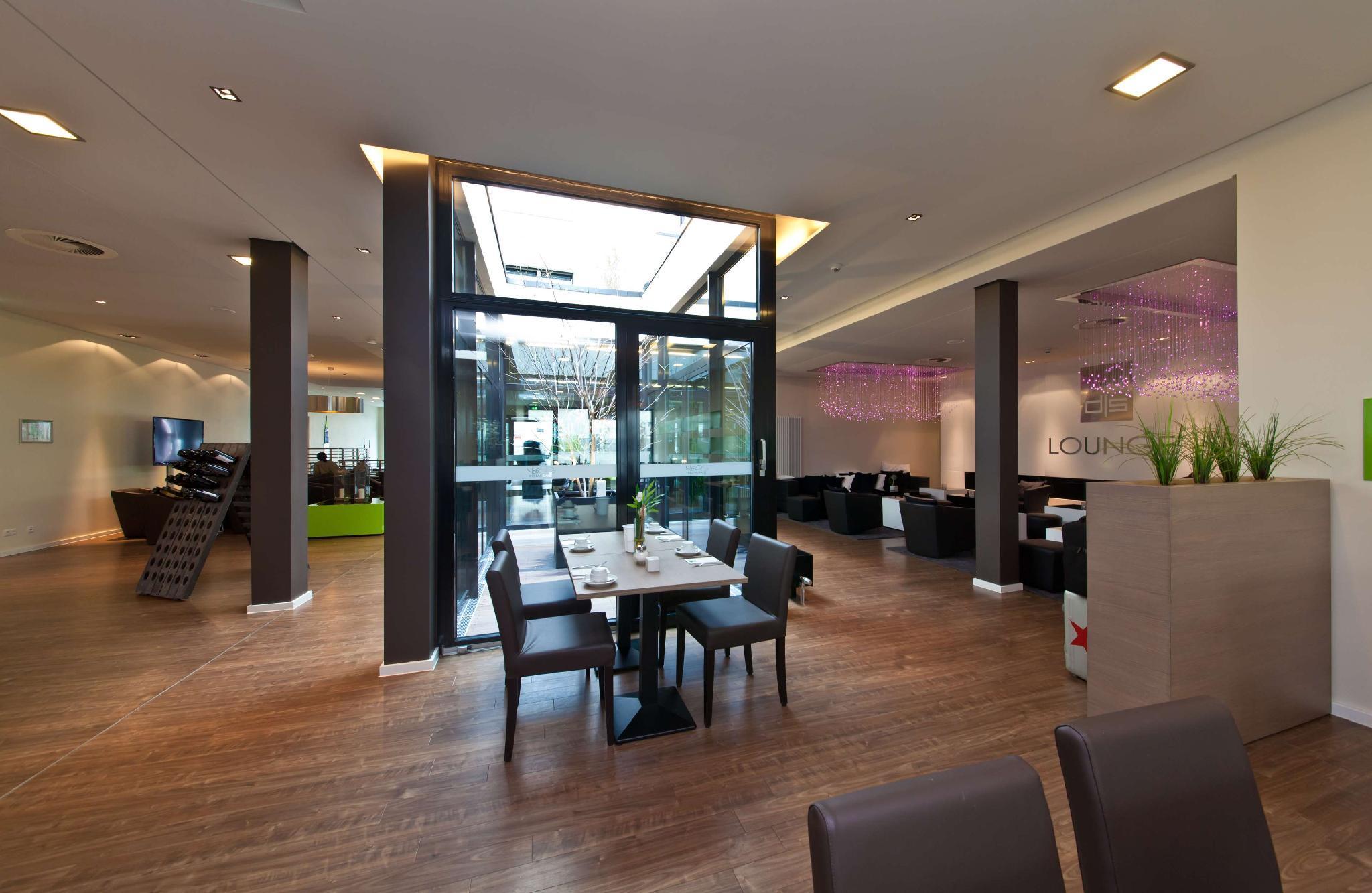 - The Niu, Fusion St. Georg By Ihg Hotel Hamburgo